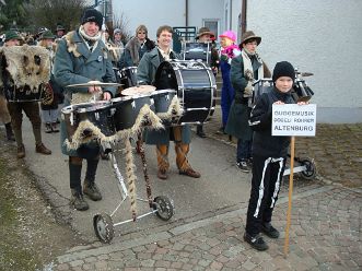 Umzug-Griessen Auch nach langen Jahren in der Guggen-Szene gibt es doch immer mal wieder eine Premiere: Zum ersten Mal nahmen wir am...