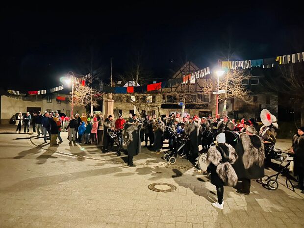 Böög-Verbrennung Der Abschluss der Altenburger Fasnacht war wie immer die Böög-Verbrennung. WIr begleiteten den Böög mit einem extrem...